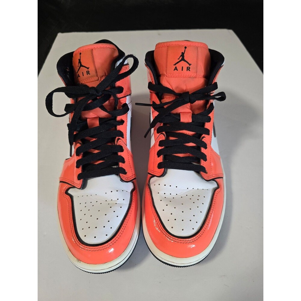 Men’s Nike Air Jordan 1 Orange & White Gloss Hi Top Shoes Size 10.5 DD6834-802